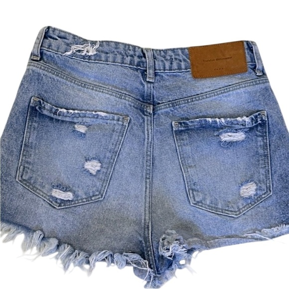 #36 Zara Distressed Animal Side  Stripe Shorts - Picture 2 of 4